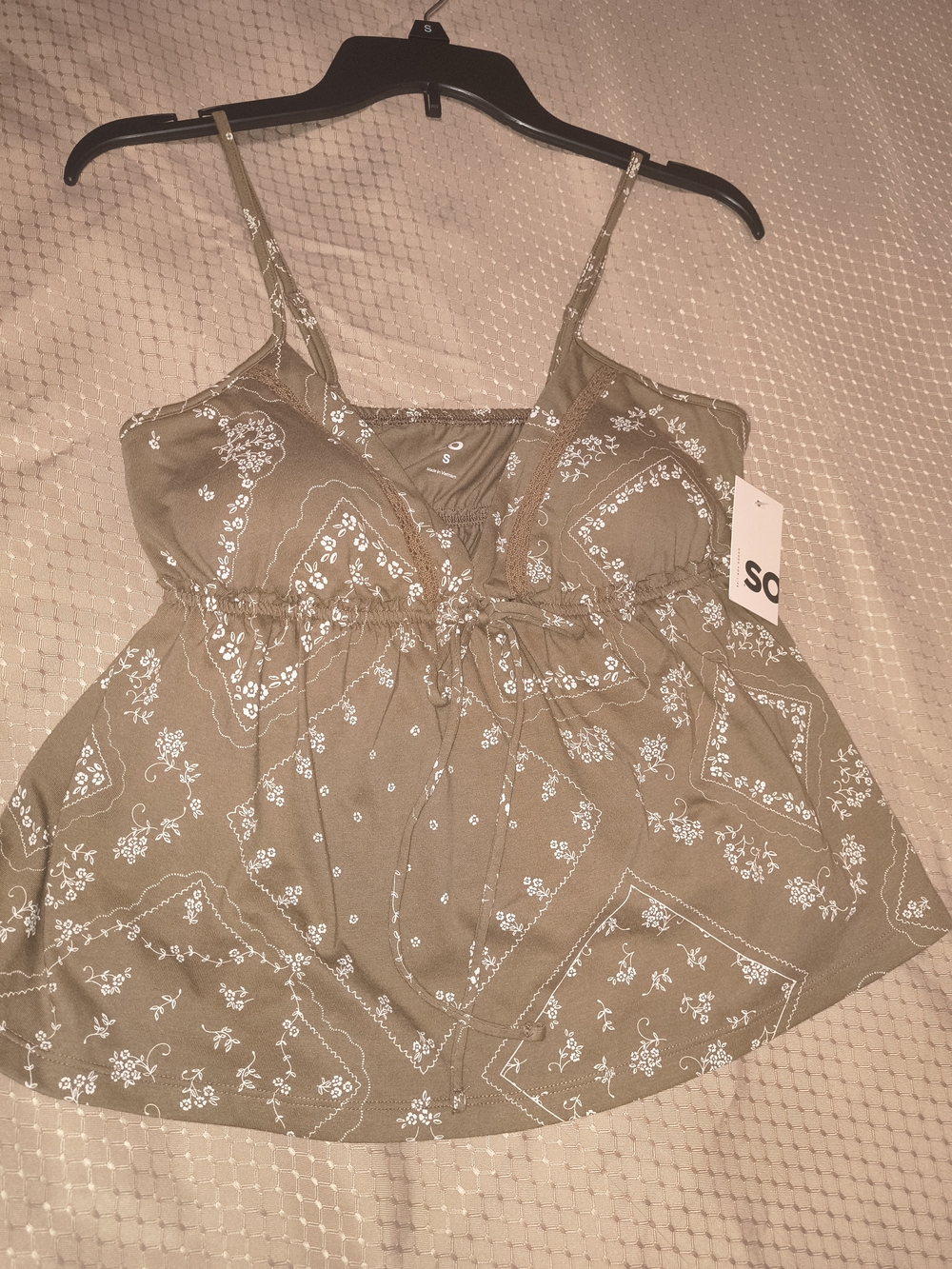 Women’s Olive Green Floral Print Spaghetti Strap Tank Top